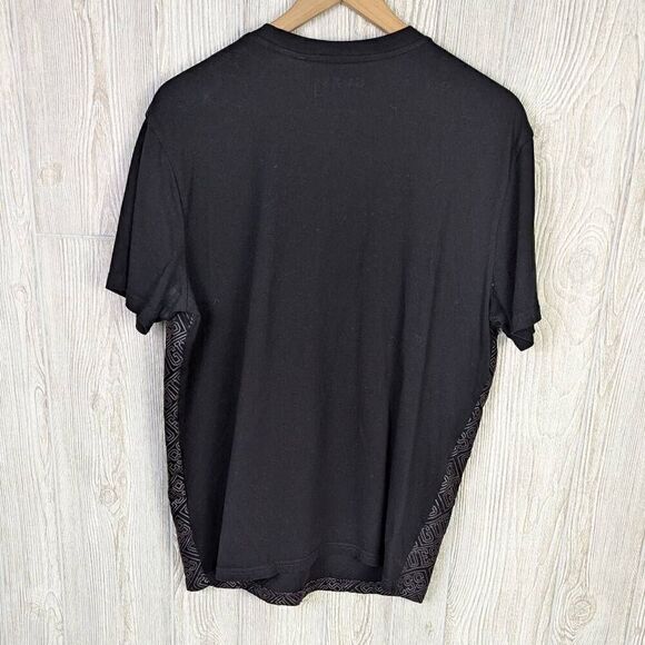 Guess Men’s Large Black Grey Signature Logo Short Sleeve T-Shirt Crewneck - Picture 2 of 5